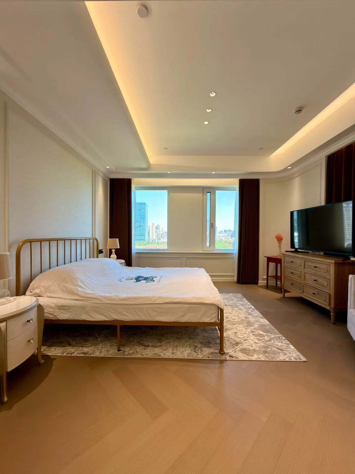 yongjia-road-apartment-ffc-4-bed-3-bath-floor-heating-shanghai-rentals (5) Large 4-bed, 3-bath flat near Shanghai Culture Square. 330 sqm, underfloor heating, central AC, fully furnished. 52,000 RMB/month.
