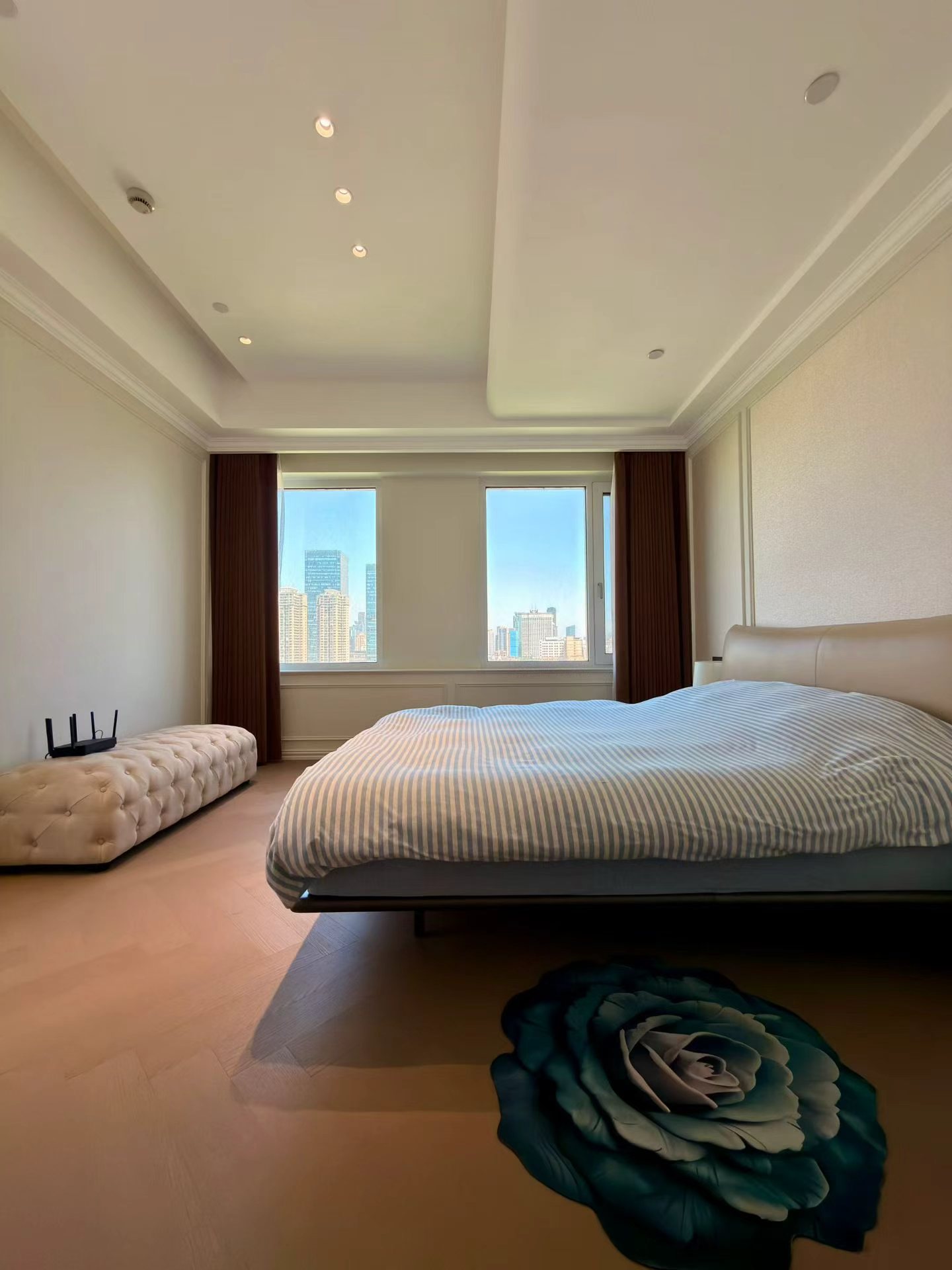 yongjia-road-apartment-ffc-4-bed-3-bath-floor-heating-shanghai-rentals (6) Large 4-bed, 3-bath flat near Shanghai Culture Square. 330 sqm, underfloor heating, central AC, fully furnished. 52,000 RMB/month.