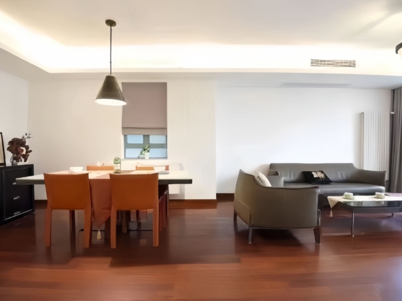 3-bed, 2-bath unit at Central Residences on Huashan Road. Owner renovation, SMEG kitchen, water underfloor heating, imported furniture. 30,000 RMB/month.