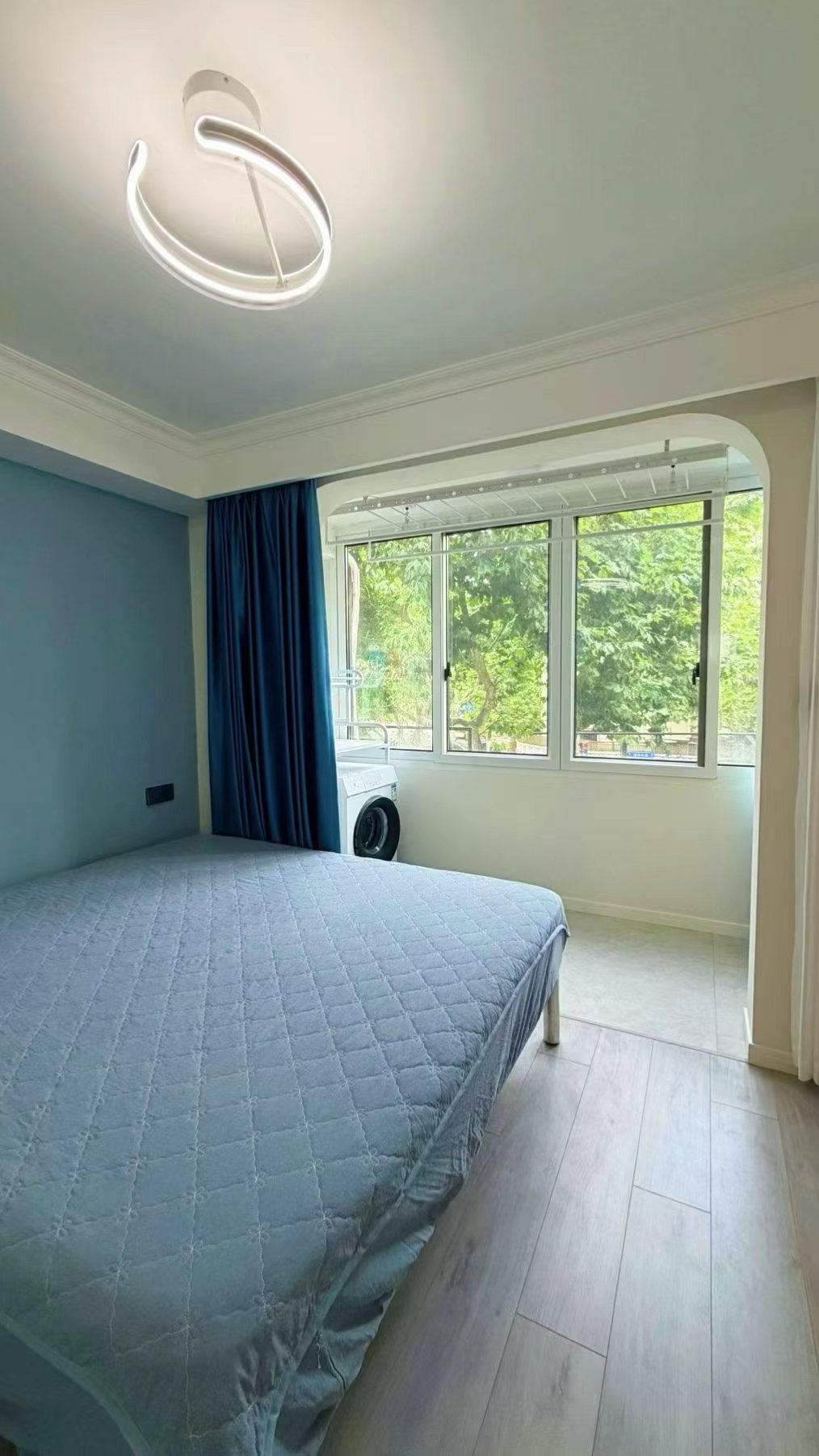 lane-house-huaihai-road-1-bed-1-bath-floor-heating-shanghai-rentals (1) 1-bed, 1-bath unit at Zhongnan Xincun on Huaihai Road. Double south-facing, central AC, underfloor heating, first rental. 11,800 RMB/month.