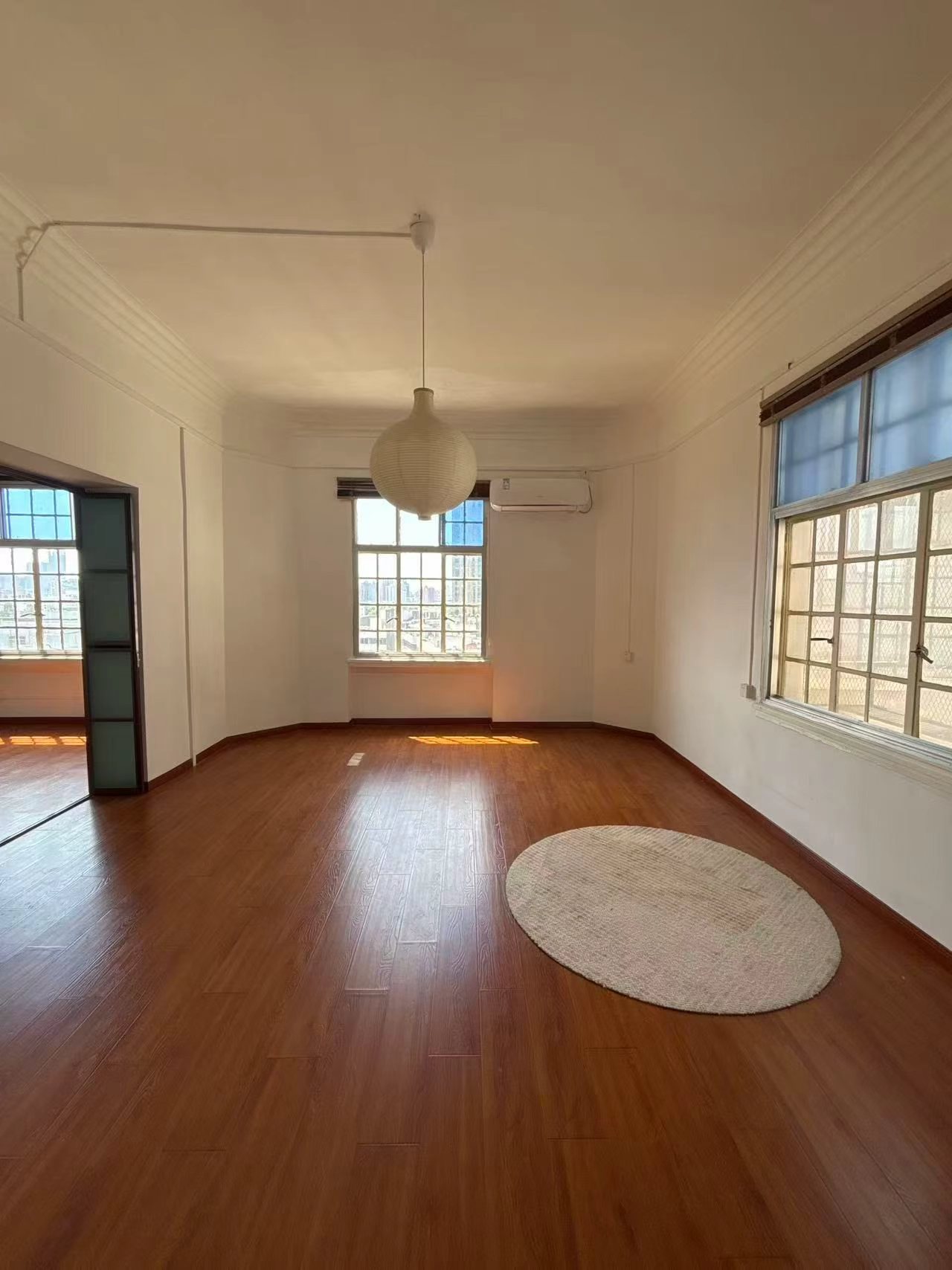 rui-hua-apartment-ffc-1-bed-1-bath-shanghai-rentals (2) 1-bed, 1-bath unit at Rui Hua Apartment on Changshu Road. 87 sqm, double south-facing, elevator, heritage building (1928), city views. 11,000 RMB/month.