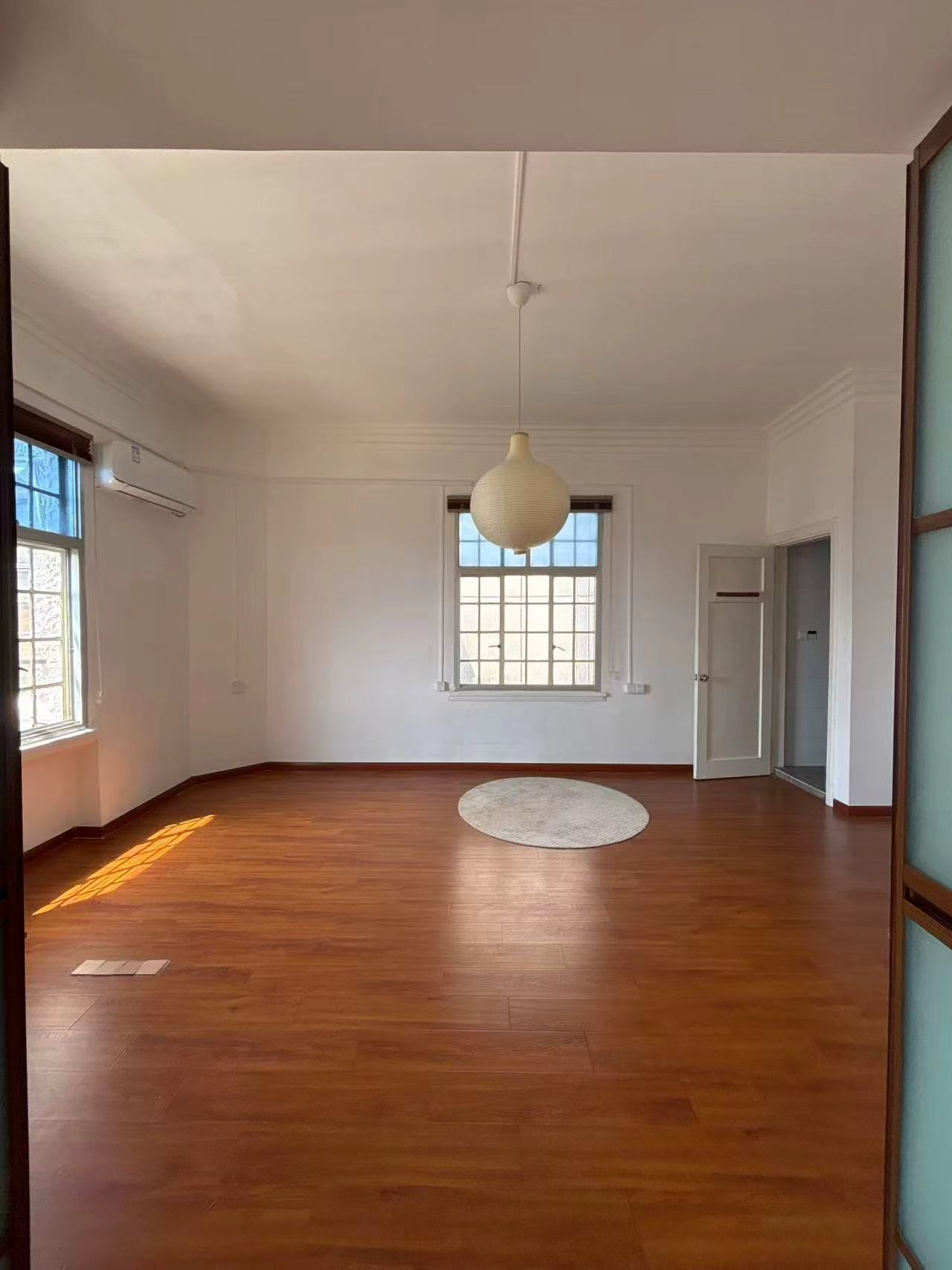 rui-hua-apartment-ffc-1-bed-1-bath-shanghai-rentals (3) 1-bed, 1-bath unit at Rui Hua Apartment on Changshu Road. 87 sqm, double south-facing, elevator, heritage building (1928), city views. 11,000 RMB/month.