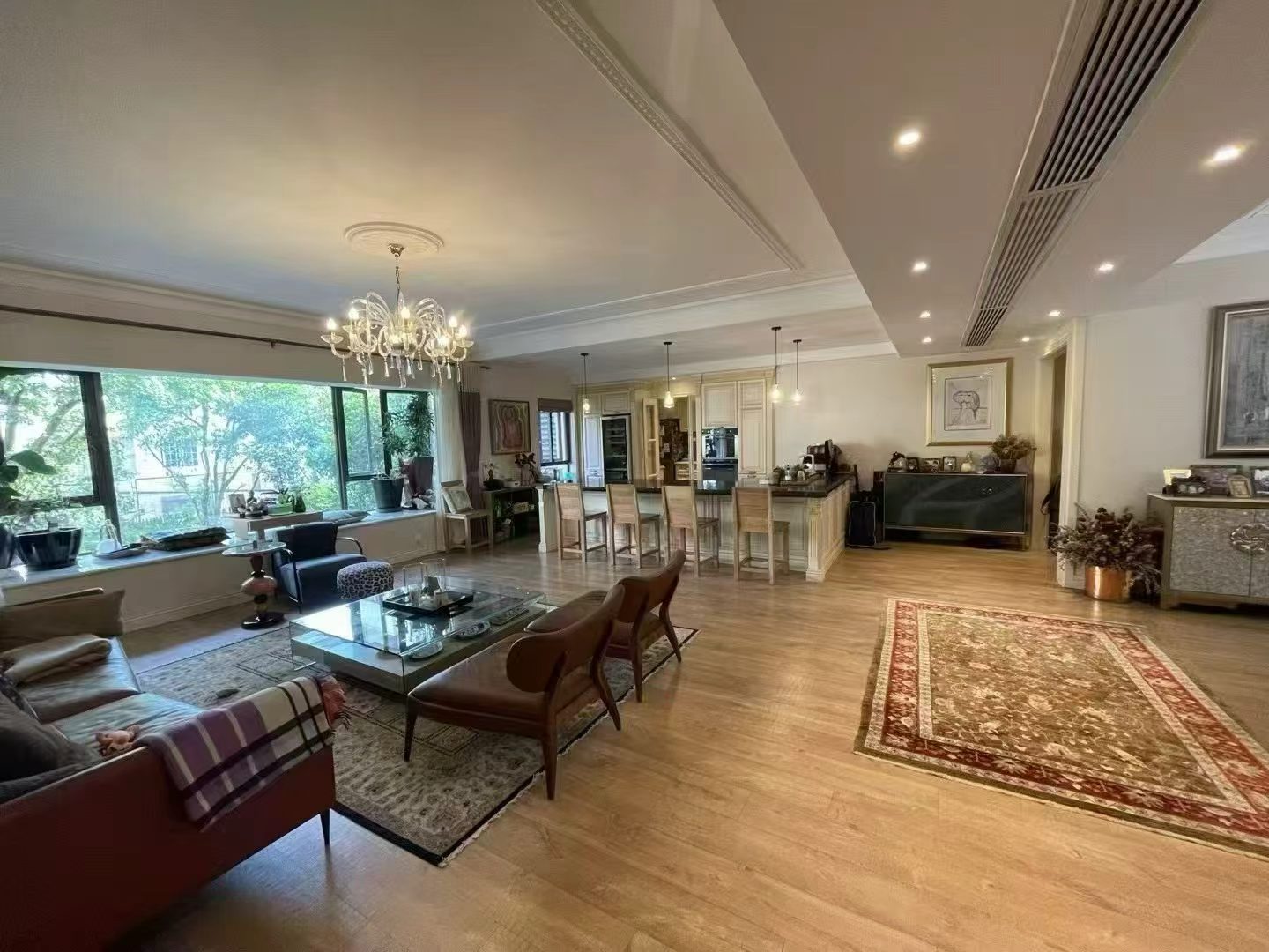 xingguo-mingyuan-ffc-prestige-compound-3-bed-4-bath-floor-heating-shanghai-rentals (1) 3-bed, 4-bath unit at Xingguo Mingyuan. Only 10 units in this exclusive compound. Underfloor heating, central AC, parking, shared terrace. 55,000 RMB/month.