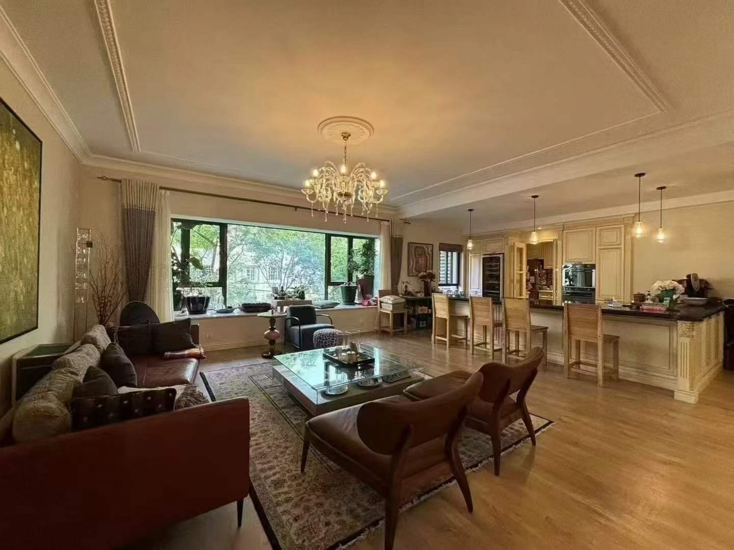 xingguo-mingyuan-ffc-prestige-compound-3-bed-4-bath-floor-heating-shanghai-rentals (3) 3-bed, 4-bath unit at Xingguo Mingyuan. Only 10 units in this exclusive compound. Underfloor heating, central AC, parking, shared terrace. 55,000 RMB/month.
