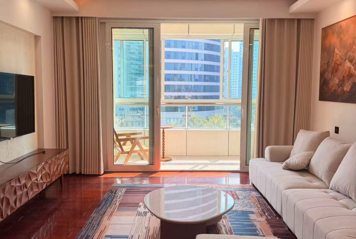 3-bed, 2-bath unit at Changyuan on Yuyuan Road. 160 sqm, square layout, unobstructed views, central AC, clubhouse with pool and gym. 2 min walk to Jiangsu Road Station. 25,000 RMB/month.