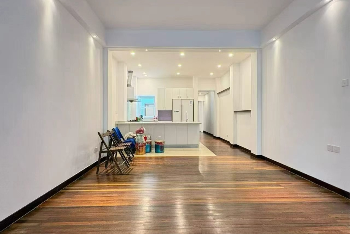 Whole 3-storey lane house for rent on Tianping Road, Xuhui. 200 sqm, 4 bedrooms, 3 bathrooms, 20 sqm garden and two terraces. Hengfu historic area. 38,000 RMB/month.