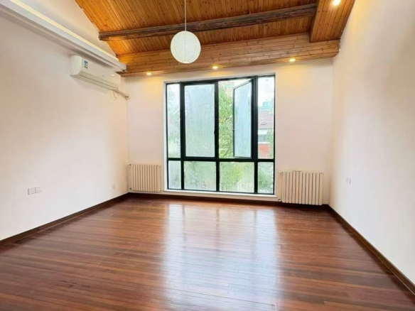 Whole 3-storey lane house for rent on Tianping Road, Xuhui. 200 sqm, 4 bedrooms, 3 bathrooms, 20 sqm garden and two terraces. Hengfu historic area. 38,000 RMB/month.