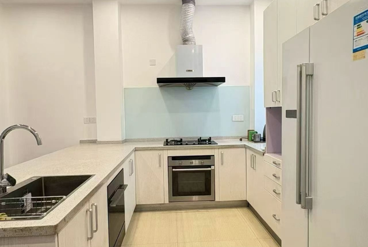 Whole 3-storey lane house for rent on Tianping Road, Xuhui. 200 sqm, 4 bedrooms, 3 bathrooms, 20 sqm garden and two terraces. Hengfu historic area. 38,000 RMB/month.