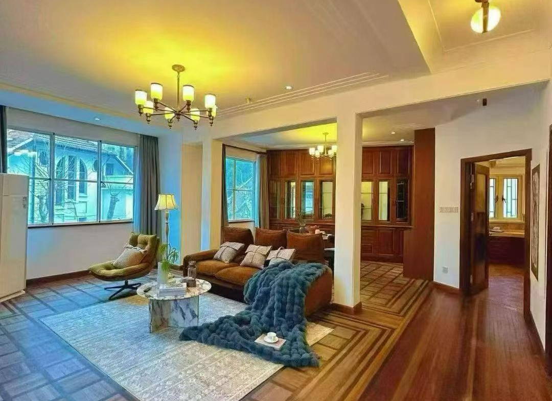 2-bed, 1-bath unit at Boissezon Apartment on West Fuxing Road. 145 sqm, outdoor balcony, heritage building (1931), near Shanghai Library Station. 28,600 RMB/month.