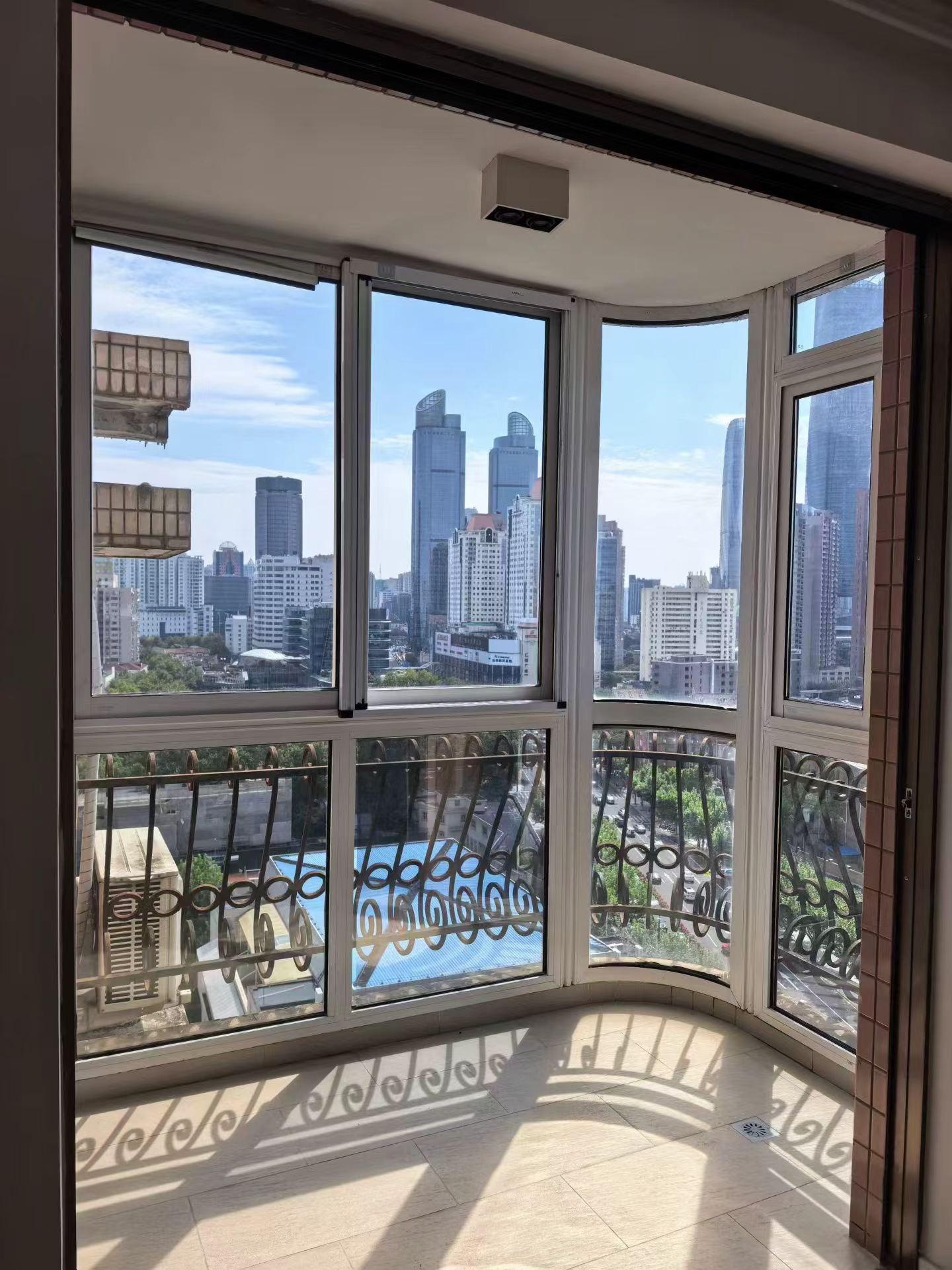 haisi-tower-huashan-road-3-bed-2-bath-terrace-heating-shanghai-rentals (6) 2-bed + study unit at Haisi Tower on Huashan Road. 180 sqm plus 100 sqm terrace, full south-facing, underfloor heating, oven, dishwasher, dryer, bathtub. 28,800 RMB/month.