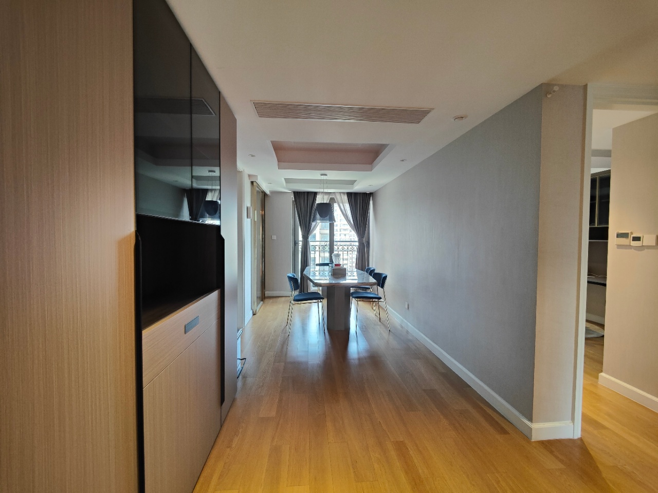 2-bed, 2-bath unit at The Palace Phase 2 in the Former French Concession. 142 sqm. Central location near Zhaojiabang Road Station. 40,000 RMB/month.