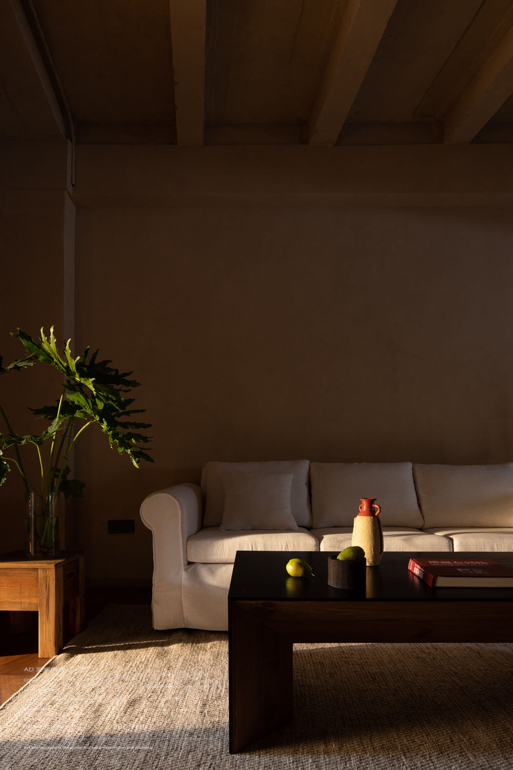 wukang-building-apartment-for-sale-2-bed-2-bath-shanghai-rentals (4) Rare 128 sqm apartment for sale in the Wukang Building, Shanghai. 2 beds, 2 baths, brand new luxury renovation, clear title. 23,000,000 RMB.