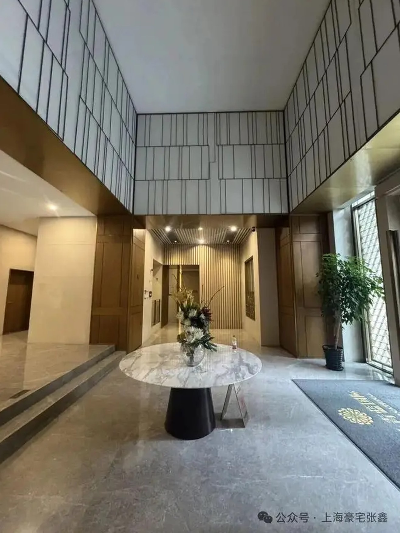 xinhu-qinglan-international-3-bed-2-bath-floor-heating-clubhouse-jingan-shanghai-rentals (9) Fully furnished 3-bed, 2-bath apartment at Xinhu Qinglan International, Jing'an. 143 sqm, central AC, underfloor heating, dishwasher, smart toilet, bathtub. Available Dec 1. 23,000 RMB/month.