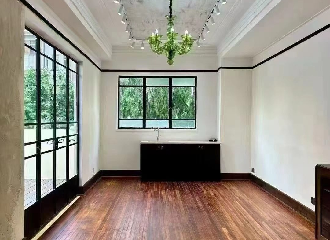 Unique 170 sqm unit at Lane 180, Xinle Road. 2 large bedrooms, 200+ sqm exclusive outdoor space with double terraces. Ideal for residence or studio. 30,800 RMB/month.