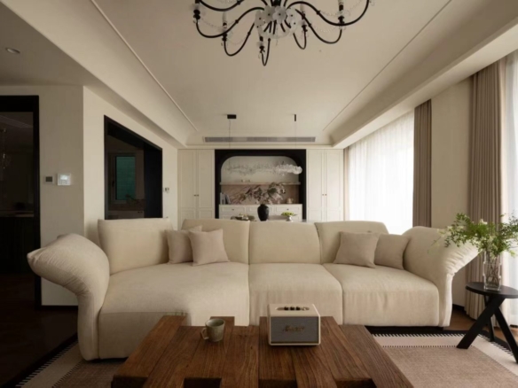 Rare top-floor triplex at Zhenyang Apartment, Jing'an. 450 sqm, 4 beds, 5 baths, 60 sqm terrace, city views, Daikin AC, Siemens appliances. 65,000 RMB/month.